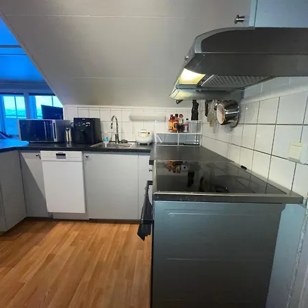 Cozy - - Near Bus Access Appartamento